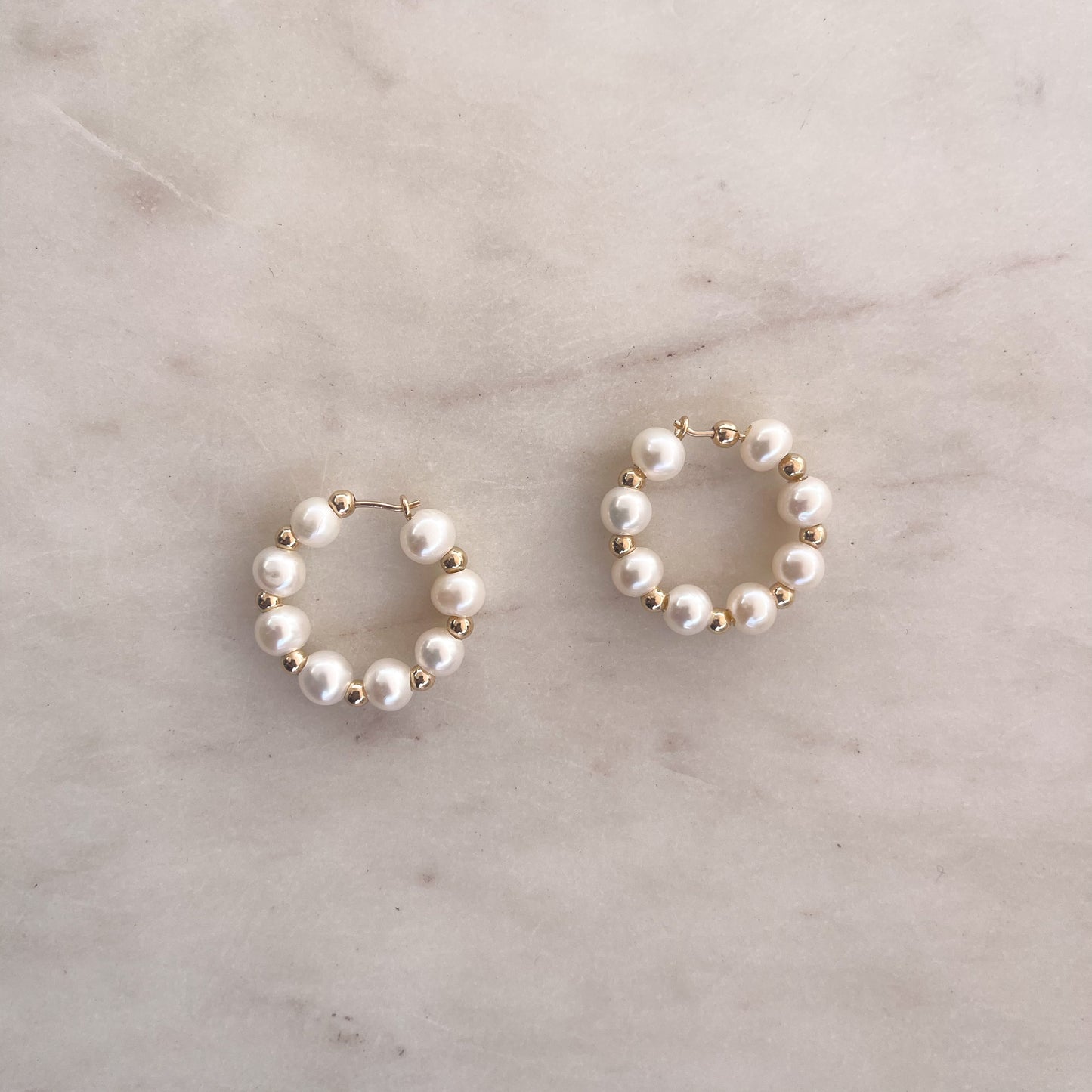 Gossip Pearl Hoops