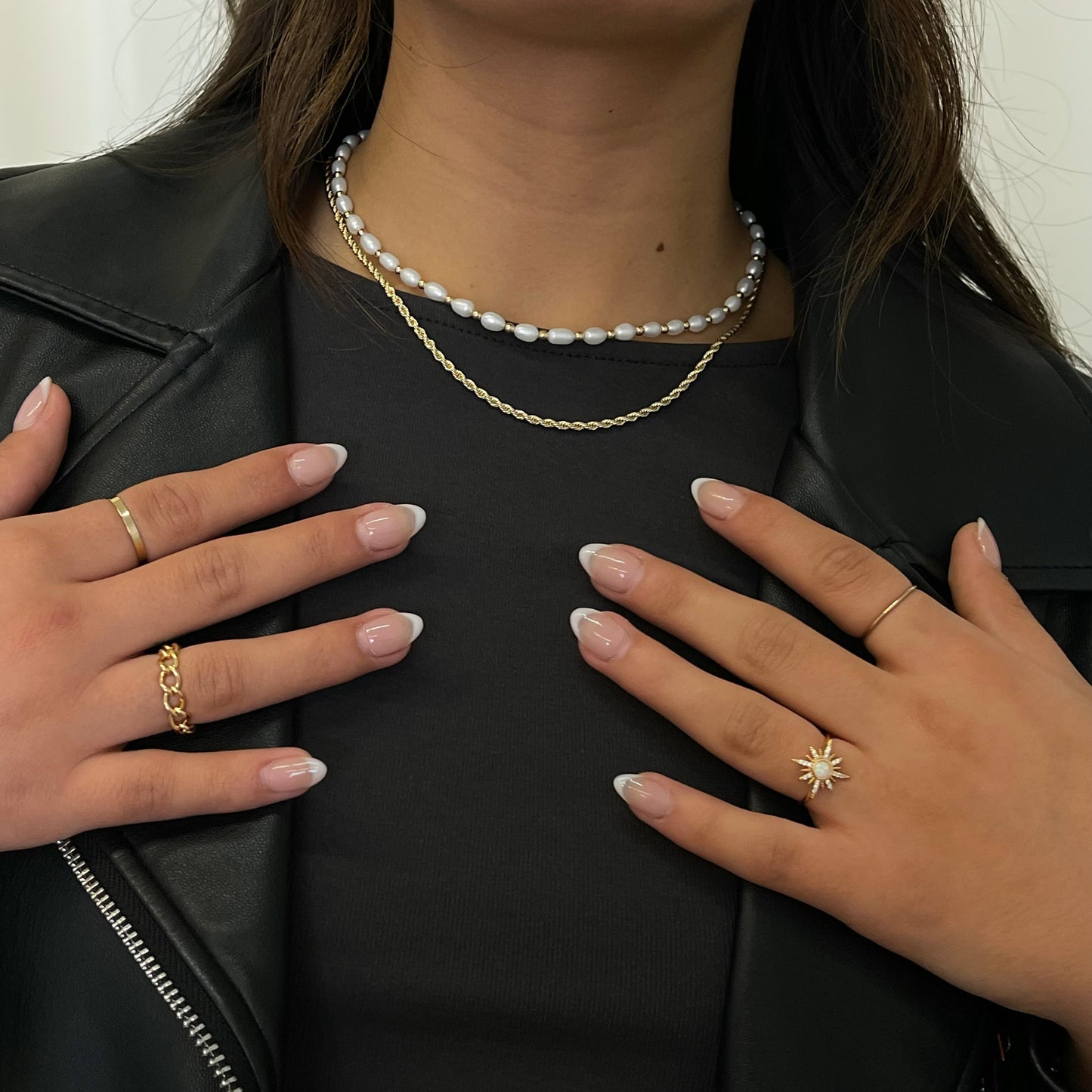 Gossip Pearl Necklace